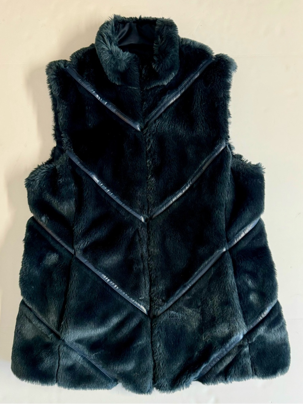 Tuckernuck Clair Blue Reversible Faux Fur Zip-Front Vest.2 Pockets.Size XS